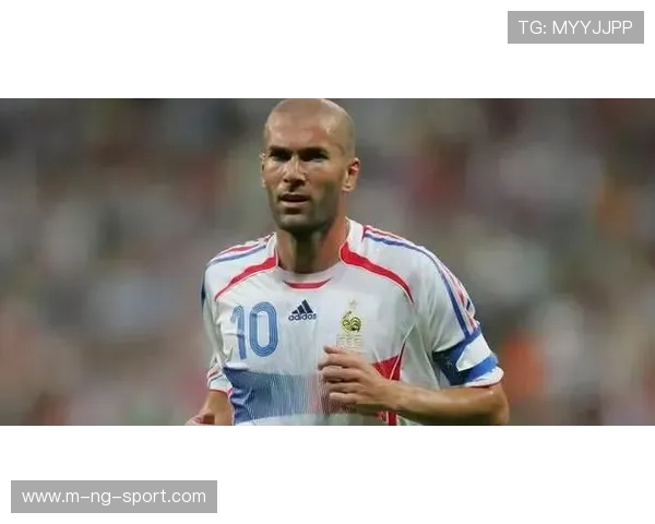 齐内丁·齐达内：从足坛天才到教练巨匠的传奇人生与执教之路