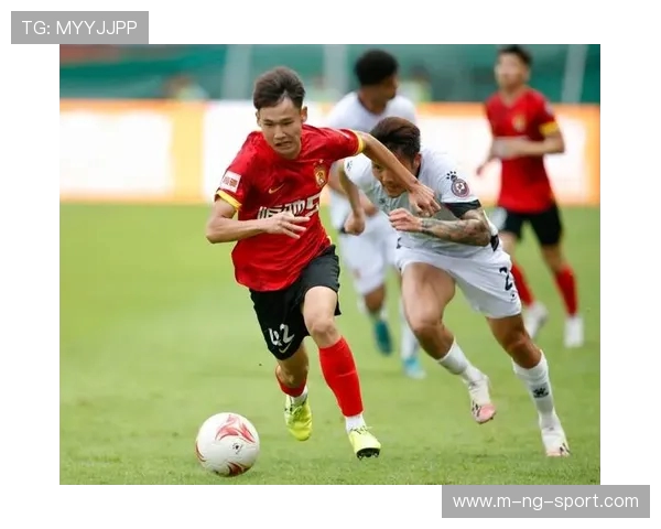 广州乒乓球队在世锦赛积分榜上以70分稳居第一名展现强劲实力 广州乒乓球队在世锦赛积分榜上以70分稳居第一名展现强劲实力