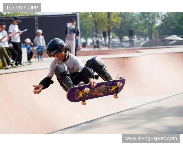 深圳滑板队力量表现数据分析揭示运动员潜力与训练效果的深度关联 深圳滑板队力量表现数据分析揭示运动员潜力与训练效果的深度关联