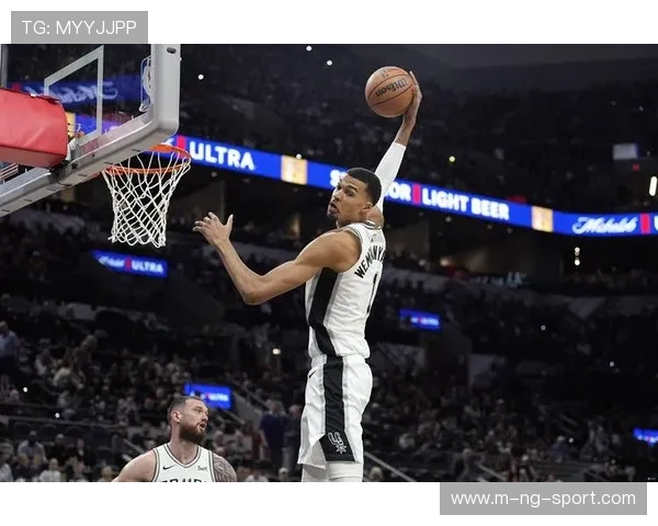 今日马刺对阵小牛精彩直播全程回顾与赛后分析尽在这里 今日马刺对阵小牛精彩直播全程回顾与赛后分析尽在这里