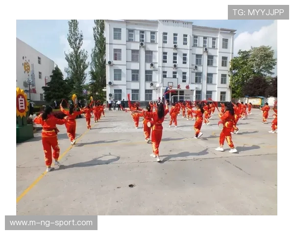 刘泽一的成长之路:从普通少年到杰出人才的蜕变历程 刘泽一的成长之路:从普通少年到杰出人才的蜕变历程